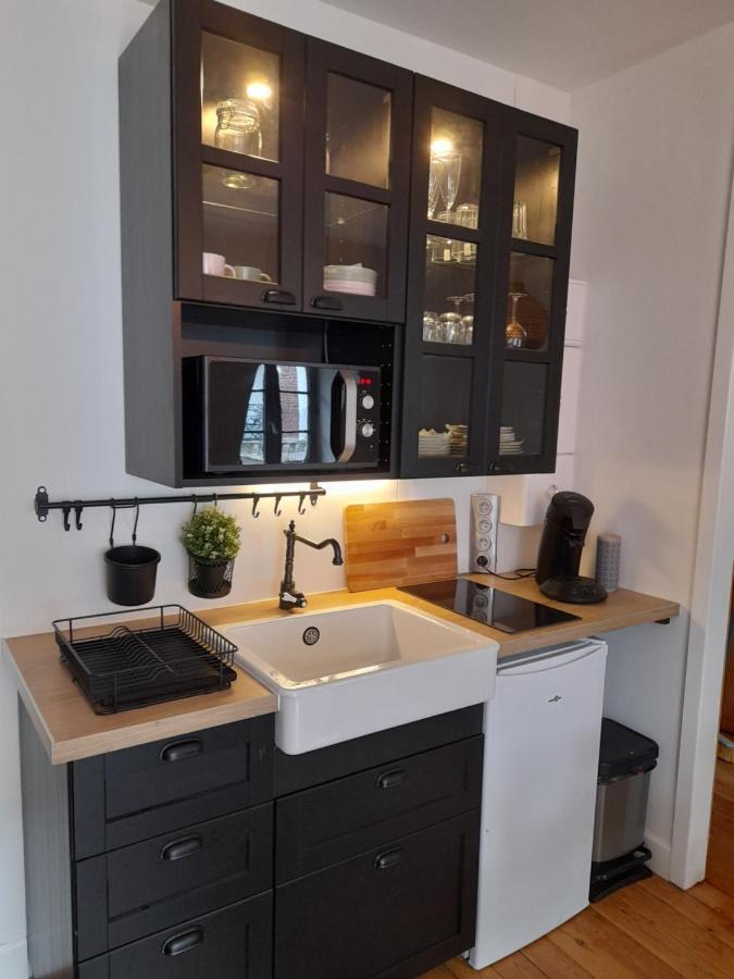 Charmante Villa Plein Sud 50M De La Plage - Balcon Vue Laterale Sur Mer - Equipee De La Fibre, Wifi, Internet مير-لي-بان المظهر الخارجي الصورة