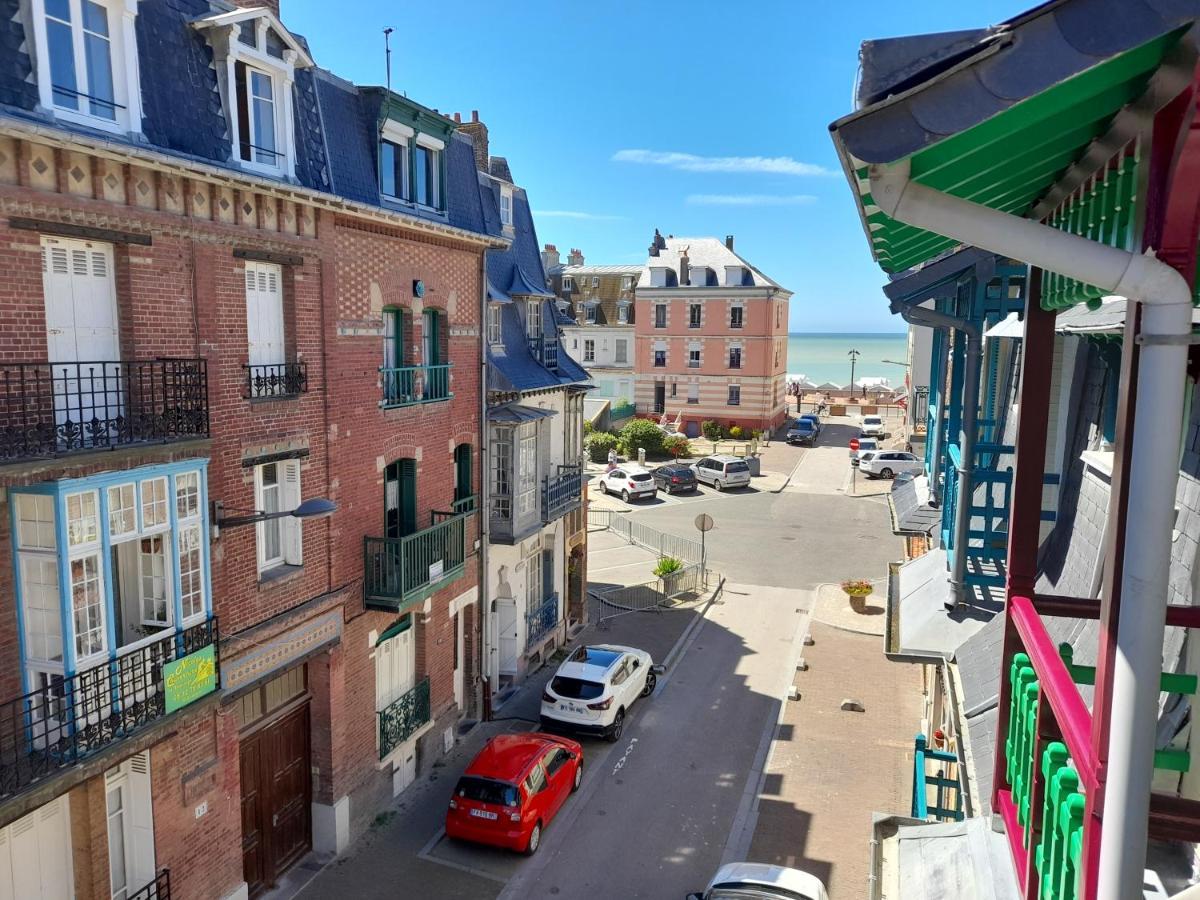 Charmante Villa Plein Sud 50M De La Plage - Balcon Vue Laterale Sur Mer - Equipee De La Fibre, Wifi, Internet مير-لي-بان المظهر الخارجي الصورة